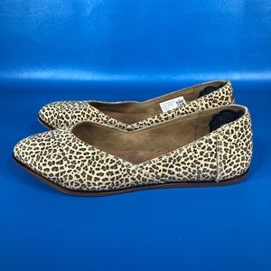 Toms Cheetah Animal Print Jutti Pointed Toe Flats - 7